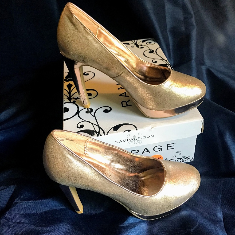 Dress Pumps